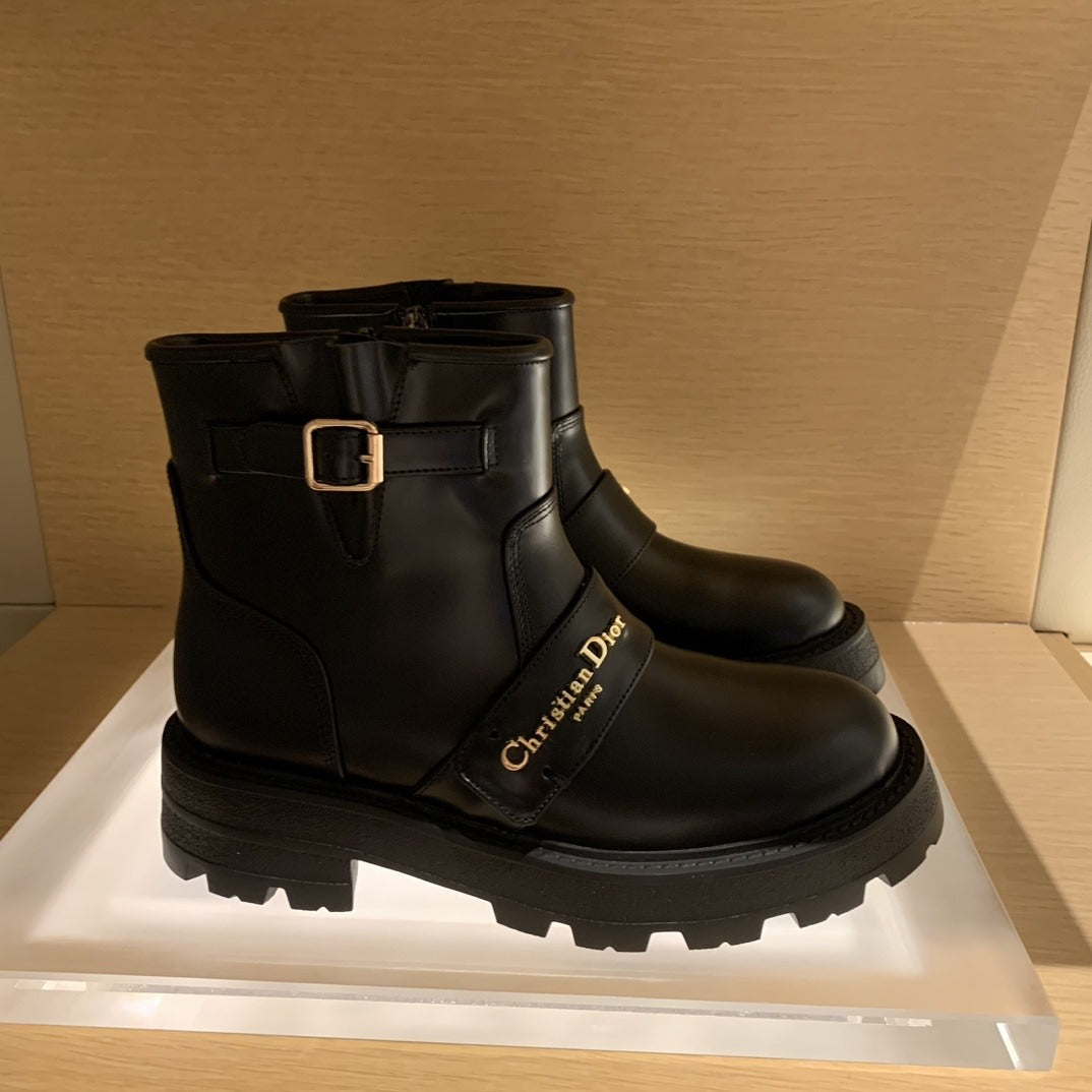 D-Quest Ankle Boot