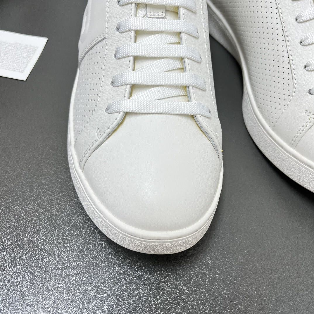 Adrian Brody Travel Collection Sneakers in White Leather