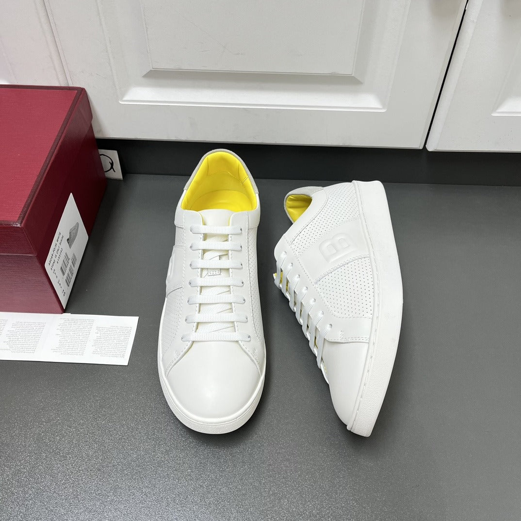 Adrian Brody Travel Collection Sneakers in White Leather